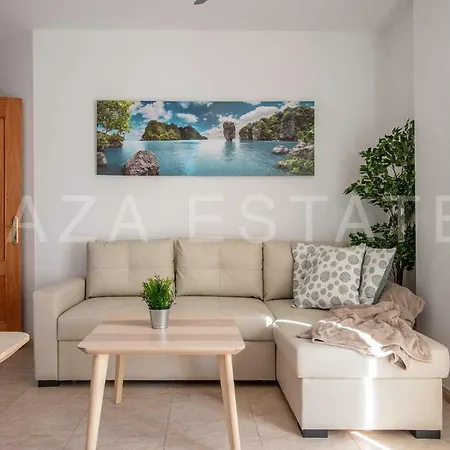 شقة Pintada 11 نيرخا